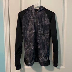 Saucony Cold Weather Running Hoodie with Thumb Holes